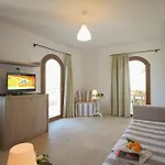 In Casa * تْشيفالو