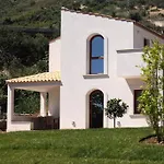In Casa تْشيفالو